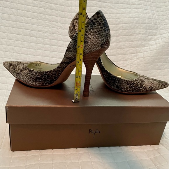 GUESS BY MARCIANO LEATHER HEELS - Picture 4 of 5